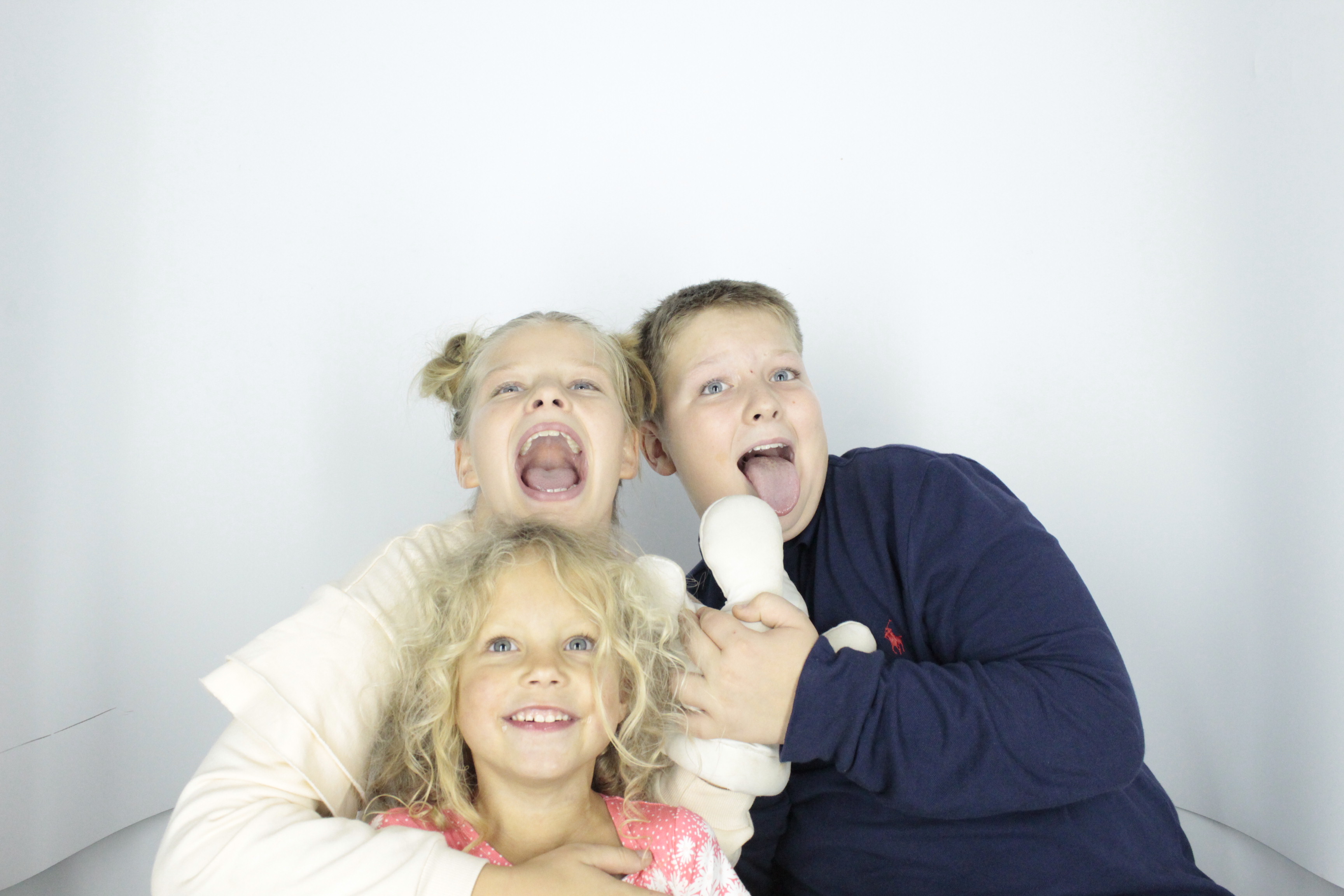 Isobel 18th Birthday Party  | View more photos from the event at gallery.myphotoboothexperience.co.uk/u/MyPhotoBoothExperienceLtd/Isobel-18th-Birthday-Party